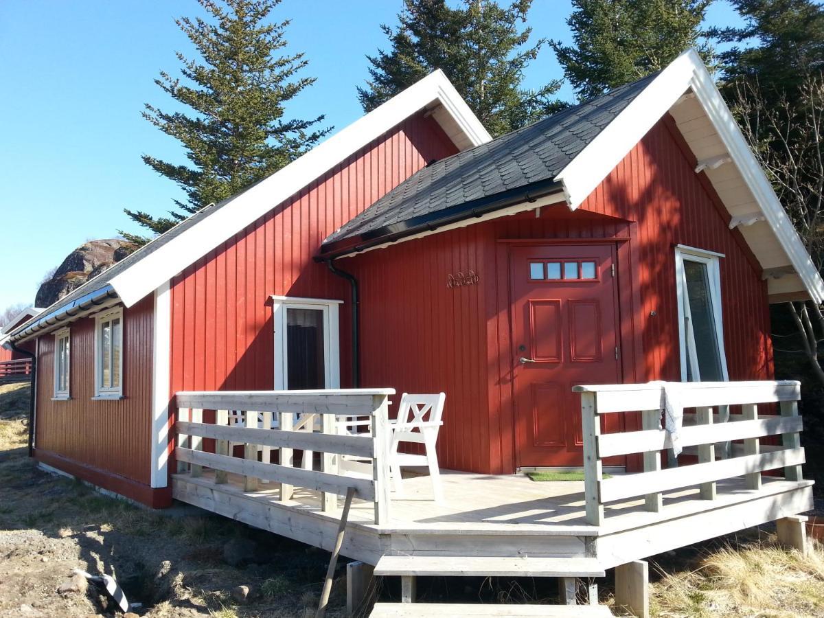 Sandvika Camping Hotel Kabelvag Exterior photo