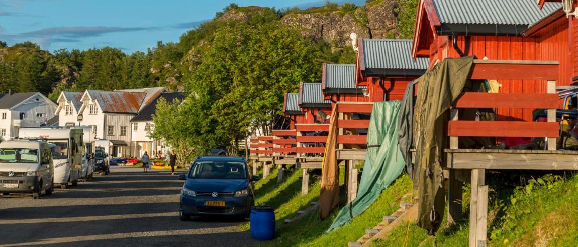 Sandvika Camping Hotel Kabelvag Exterior photo