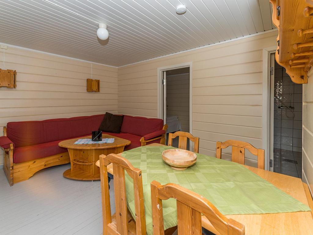 Sandvika Camping Hotel Kabelvag Exterior photo