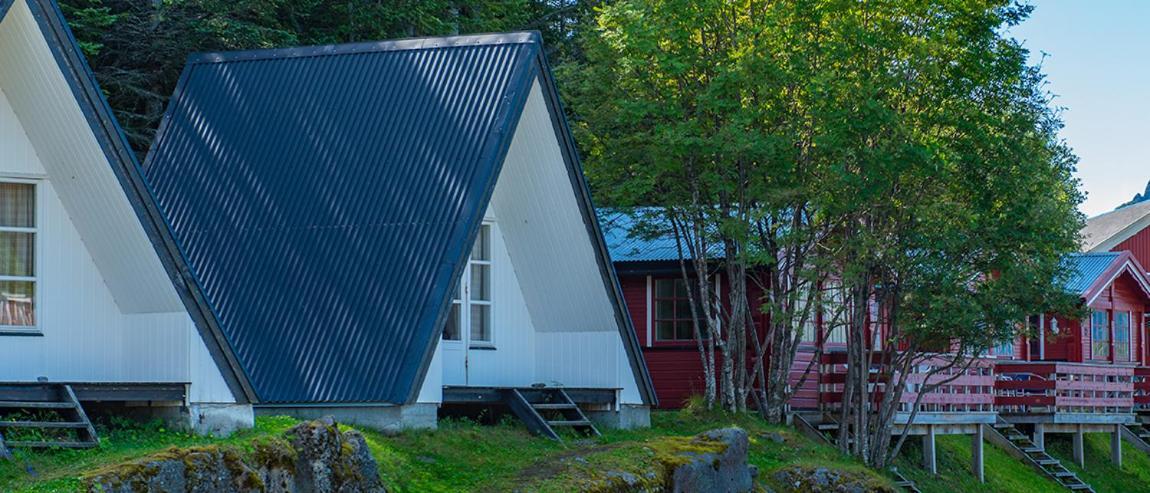 Sandvika Camping Hotel Kabelvag Exterior photo