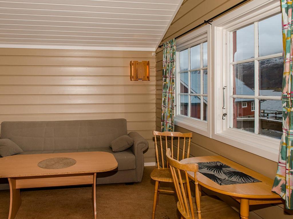 Sandvika Camping Hotel Kabelvag Exterior photo